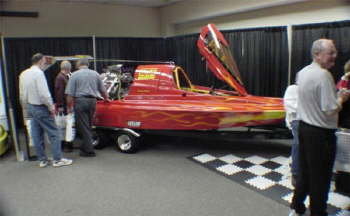 A cool (Hot) dragboat!!!