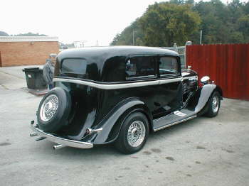 Bill Wells drove Minnie's Gangsta Car, '34 Dodge.