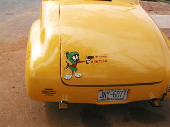 Bill is BIG into Pontiacs & heavily involved in the POCI chapter so he was excited to see this '40 Pontiac!