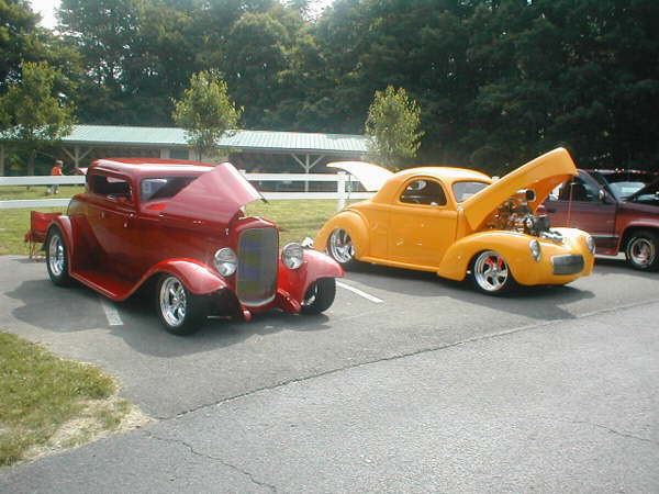 Jack's '32 & Leemon's '41 Willys make a great picture.