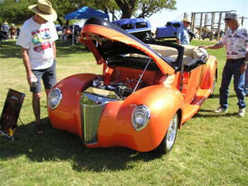 This fine metalflaked '40 Convertible is owned by Curry and Rosa Cross