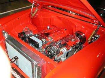 Ray's '55 has a super sanitary engine compartment