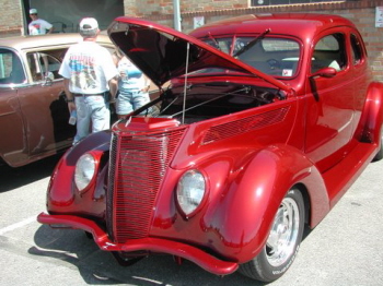 Annual C-4 hot rod shop open house 021