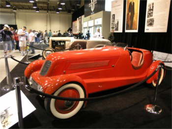 1932 FORD ANNIVERSARY SHOW 065