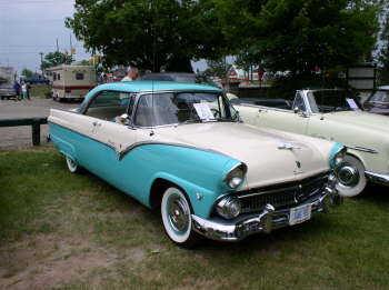 1955 Ford Victoria