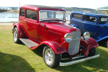 Joe Peterson 32 Ford Victoria