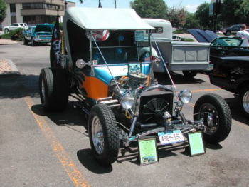 The Phantoms & Hooters Car show 014