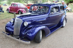   Pasadena Texas is home to Mike Kyser and his '37 Chevy sedan