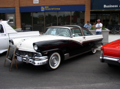 1956 Ford Fairlane Victoria Skyliner (glasstop)