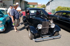 Henry Tjart 1932 Ford coupe