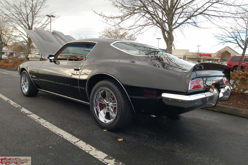 Straight black Firebird