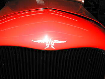 The Alloway Ensignia on '32 Roadster grille shell.