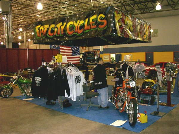 This is their stand with bikes and T-shirts, cool!!!