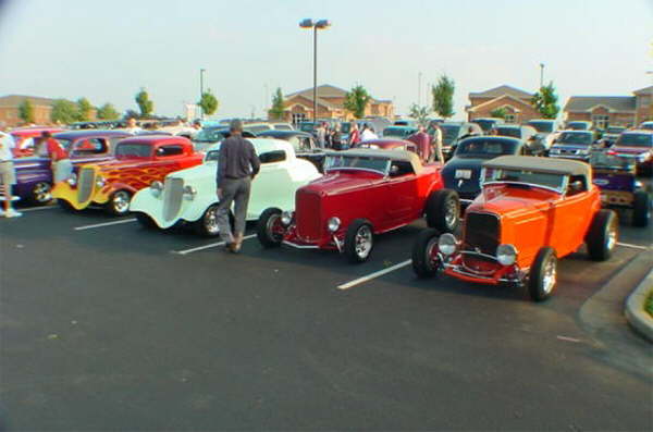 Yikes!  Lots of hot rods here today!