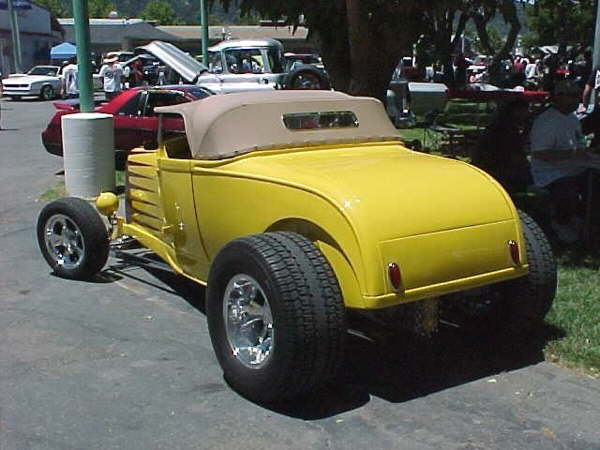 There were some nice roadsters at Pleasanton.  The yellow roadster I have never seen before, but I do like.  I parked behind him.