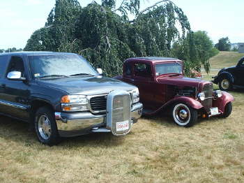 Ed's cousin, Roger, feeling sheepish about leaving his early '50's chopped & channeled '32 Roadster home.