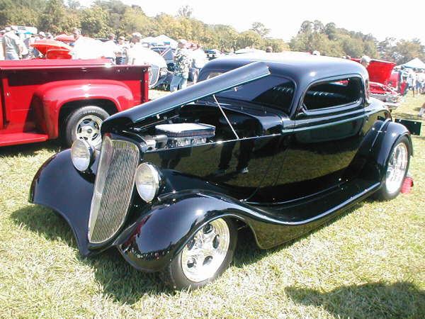 Lee McFarland was a winner with his new Alloway built '33 Ford Coupe.