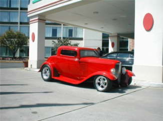 Jack and Minnie Roberts ' 32 Ford Cpe