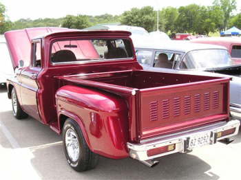 Harold Martins GMC pickup looks good from front or rear