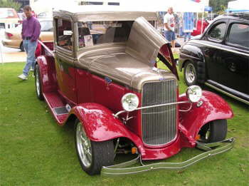 Another Louisianna car is this slightly different '34 Ford Pickup owned by Robbie and Mona Long