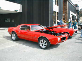 Raymond and Glyinda Hubbard have one beautifull Firebird