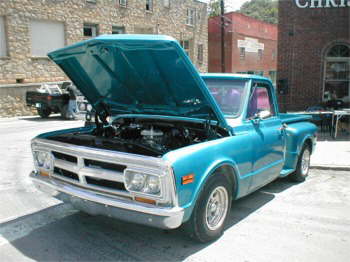 Buffy Jones Chevy Stepside was lookin fine