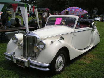 You don't see a 1950 Jaguar MK5 every day  This one is owned by Larry adn Karen Walker from Bastrop