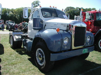 61 367T Mack