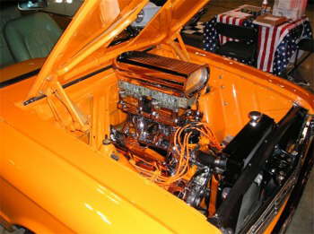 Al's Falcon features a hi-rise intake