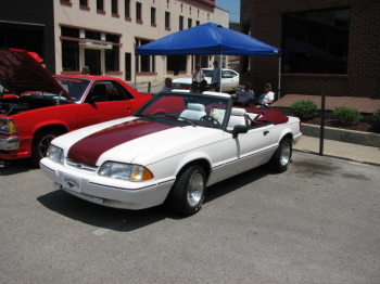 Wally and Betty Knicely, London, Ky, own this super Mustang