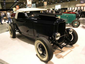 1932 FORD ANNIVERSARY SHOW 048