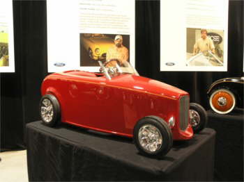 1932 FORD ANNIVERSARY SHOW 227