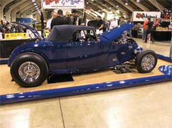 1932 FORD ANNIVERSARY SHOW 127