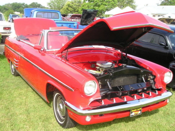 Donut Gang member Lee Wood put together this flathead powered '53-'54 Mercury