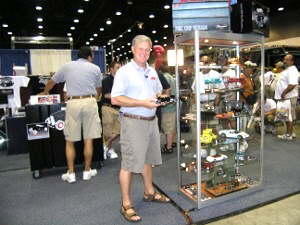 Tom Long of GMP Diecast was at the show with their outstanding collection of Diecast Replicas... these are just awesome !