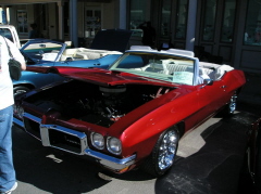 45  Doug Peterson had this glorious GTO and a cruisin' Corvette