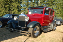 Larry Salzbrun 1928 Ford sedan