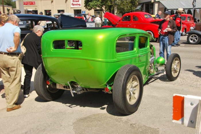 38  Another view of that radical Deuce sedan