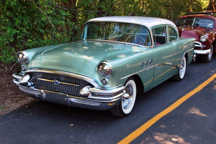 40  One very clean '55 Buick