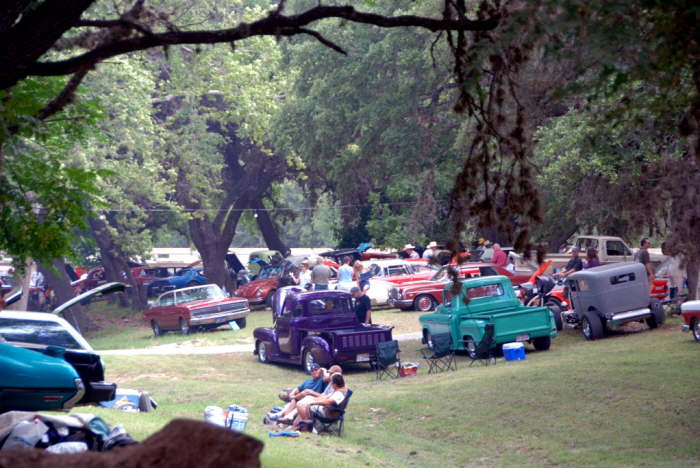 64  There was plenty of shade and a nice breeze to help cope with the 105 degree temperature