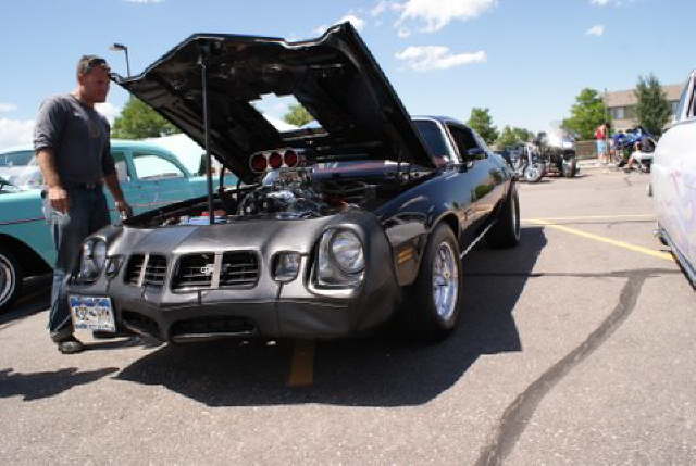 Lynch`s Car show 002