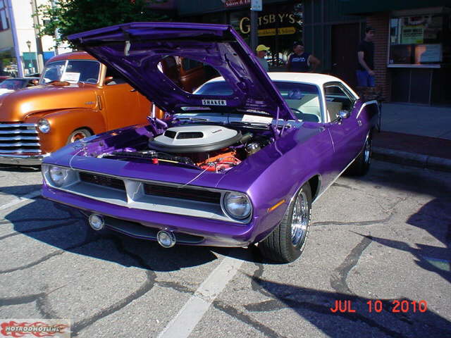 Bee Cool Car Show 7-10-2010 Bay City, Mi 050