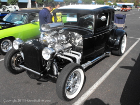 Toy Drive Car Show 044