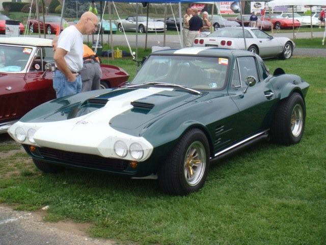 CORVETTES AT CARLISLE 059