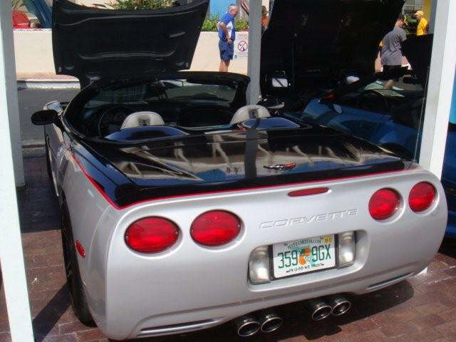 CORVETTES @ THE PIER 021