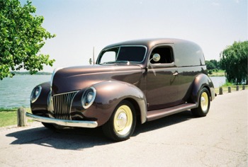 Stolen car alert 39 ford